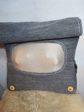 Em-148 Brookstone Shiatsu Massaging Pillow Cradles Upper Back Nick Head In Chair Or Bed