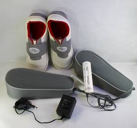 Clairol 381514575001 Foot Chargers Dry Massage System Limited Edition Sneaker Design Model Fg-7