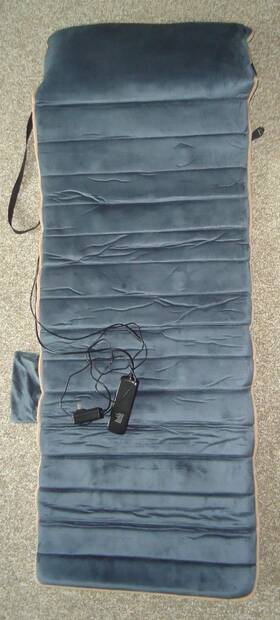Cf-3603 Comfair Vibration Massage Mat Seat Cushion Heat Memory Foam