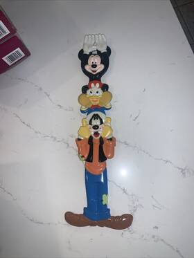 Disney Parks 400166001307 Walt World Back Scratcher Mickey Mouse And Friends With Donald Goofy 15 Inch