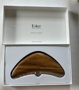 Esker 857177007222 Wooden Body Plane Tool Exfoliating Skin Massager