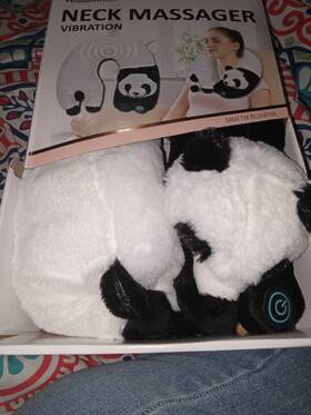 Health Touch 889779007331 Plush Vibrating Panda Neck Massager With Relaxing Vibration New