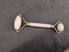 Jade 810016410638 Rollerbrite White Facial Roller Massager Used With Out Box