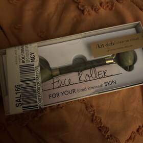 Jade 819677023201 Kitsch Crystal Facial Roller Full Size New In Box