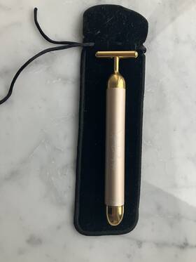 Jillian Dempsey 857033007106 Gold Sculpting Beauty Bar Cordless Facial Vibrating Massager