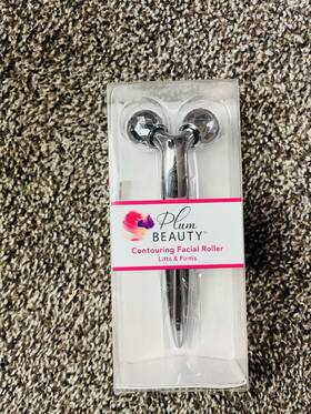 8805p Plum Beauty Contouring Facial Roller Lifts And Tighten New In Box Sealed
