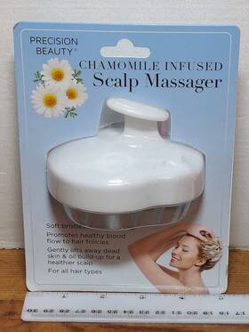 Precision Beauty 769898976575 Chamomile Infused Scalp Massager
