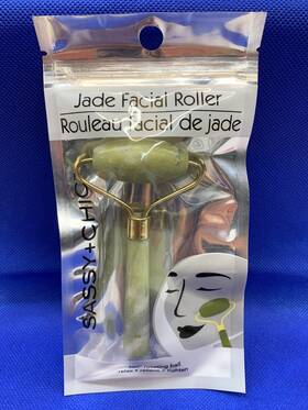 Sassy Chic 639277986504 Jade Facial Roller Relax Relieve Tighten 360 Rotating Ball Massager