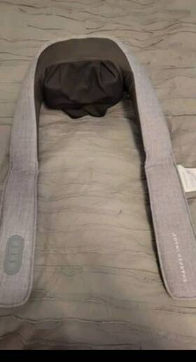 81828175 Sharper Image Realtouch Shiatsu Wireless Neck And Back Massager With Heat - Gray