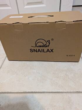 Sl-632-4 Snailax Shiatsu Back Neck Shoulder Massager. New In Box Never Used