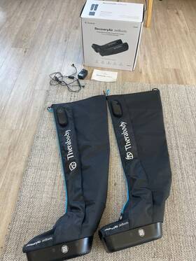 Therabody 810036056229 Recovery Air Jetboots Compression Massage Boots -size Small