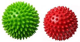 Therapists Choice 815290013681 Pack Of 2 Spiky Massage Balls Hard And Soft Red Green