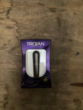 Trojan 022600906643 Vibrations Midnight Collection Compact 3.3 Multi-speed Massager 3 Speeds