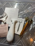 Face Massager Roller Golden 3D Electric Facial + Extra. Fixed Price $11.00.