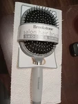 Brookstone Salon Hair Brush Smooth And Shine New. Fixed Price $14.99.
