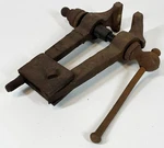 Antique Heavy 16 Iron Steel Columbian Leg 4 Jaw Shop Manual Crank Bench Vice. Fixed Price $119.99.