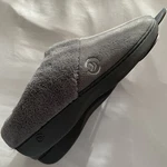 Isotoner Women Sz Large 8.5 - 9 Hoodback Clog Slippers Memory Foam Heel Cushion. Fixed Price $34.99.